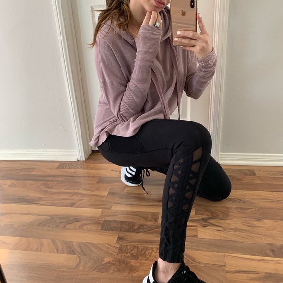 NOT AVAILABLEEE - Picture 2 of 8